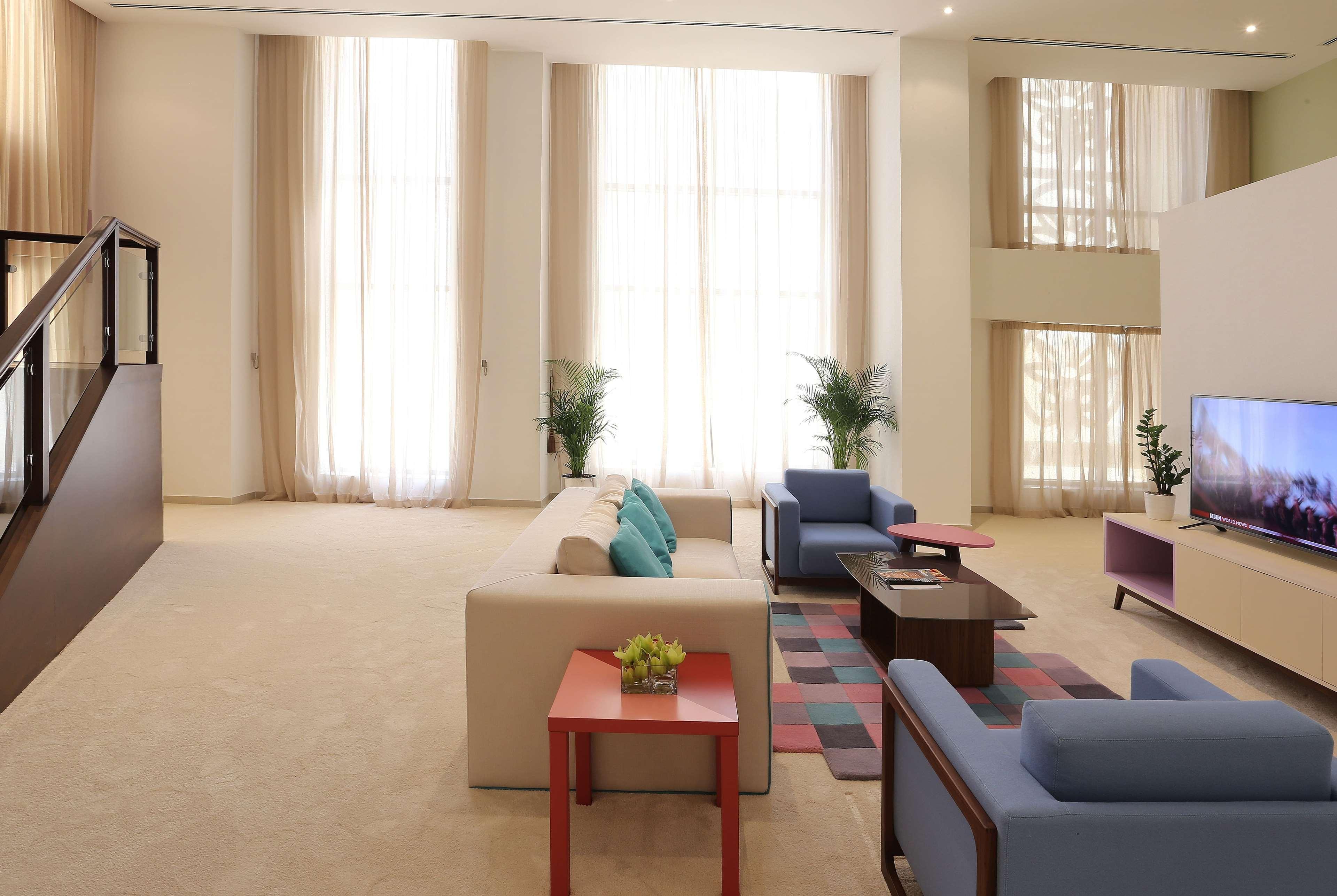 Ramada Hotel, Suites And Apartments By Wyndham Dubai Jbr Ngoại thất bức ảnh